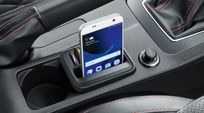 https://aumhyblfao.cloudimg.io/crop/660x366/n/https://s3.eu-central-1.amazonaws.com/bourguignon-nl/04/2004-skoda-nieuwe-octavia-combi-34.jpg?v=1-0