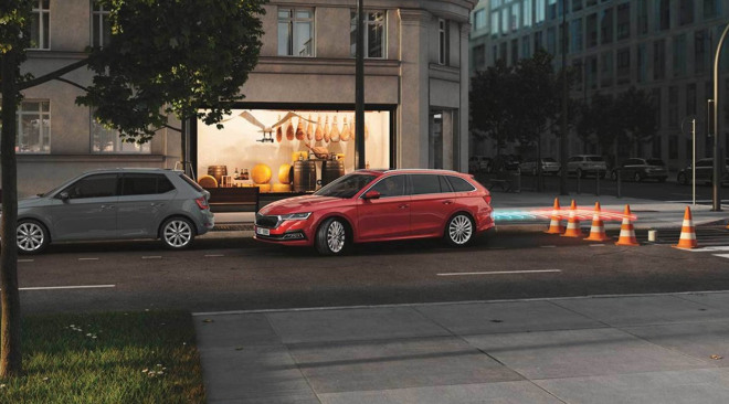https://aumhyblfao.cloudimg.io/crop/660x366/n/https://s3.eu-central-1.amazonaws.com/bourguignon-nl/05/2004-skoda-nieuwe-octavia-combi-19.jpg?v=1-0