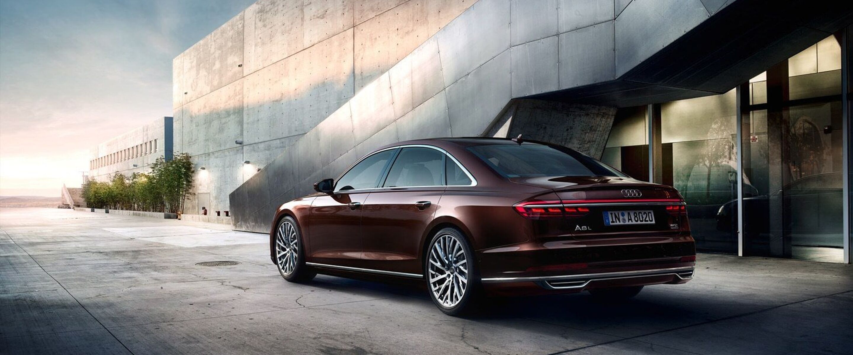 2102-audi-a8-L-11.jpg