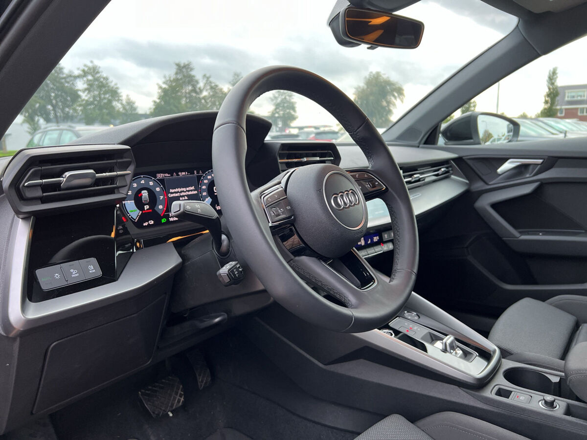 Audi A3 Sportback 40 TFSI e 204 pk |S Line PHEV | Navigatie | Clima | ACC |