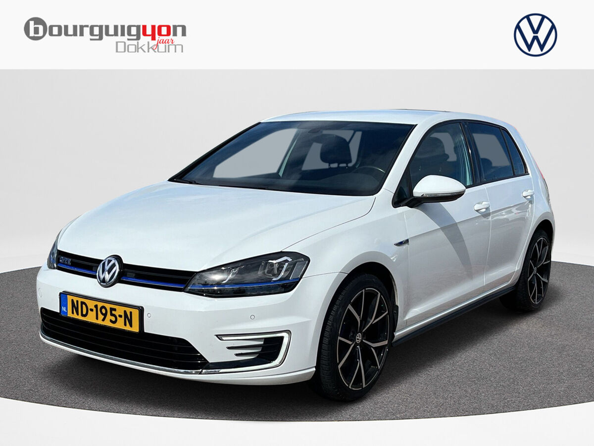 Volkswagen Golf GTE 1.4 TSI GTE 204 pk Connected Series | Clima | Cruise | Navi | PDC |