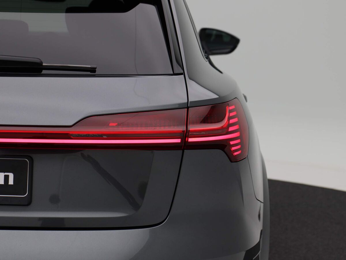 Audi SQ8 e-tron | quattro | 22 inch | Matrix Led | Panodak | B & O | 360 Cam |