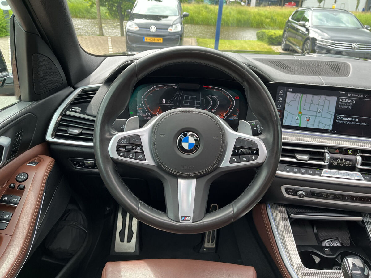 BMW X5 xDrive40i High Executive 340 pk | Leder | Panorama Dak | HUD |