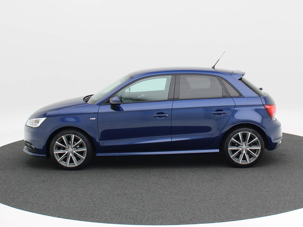 Audi A1 Sportback 1.0 TFSi S-Line Automaat | Navi | Cruise | Bi-Xenon | Bluetooth | Lederen stuur | 17 Inch