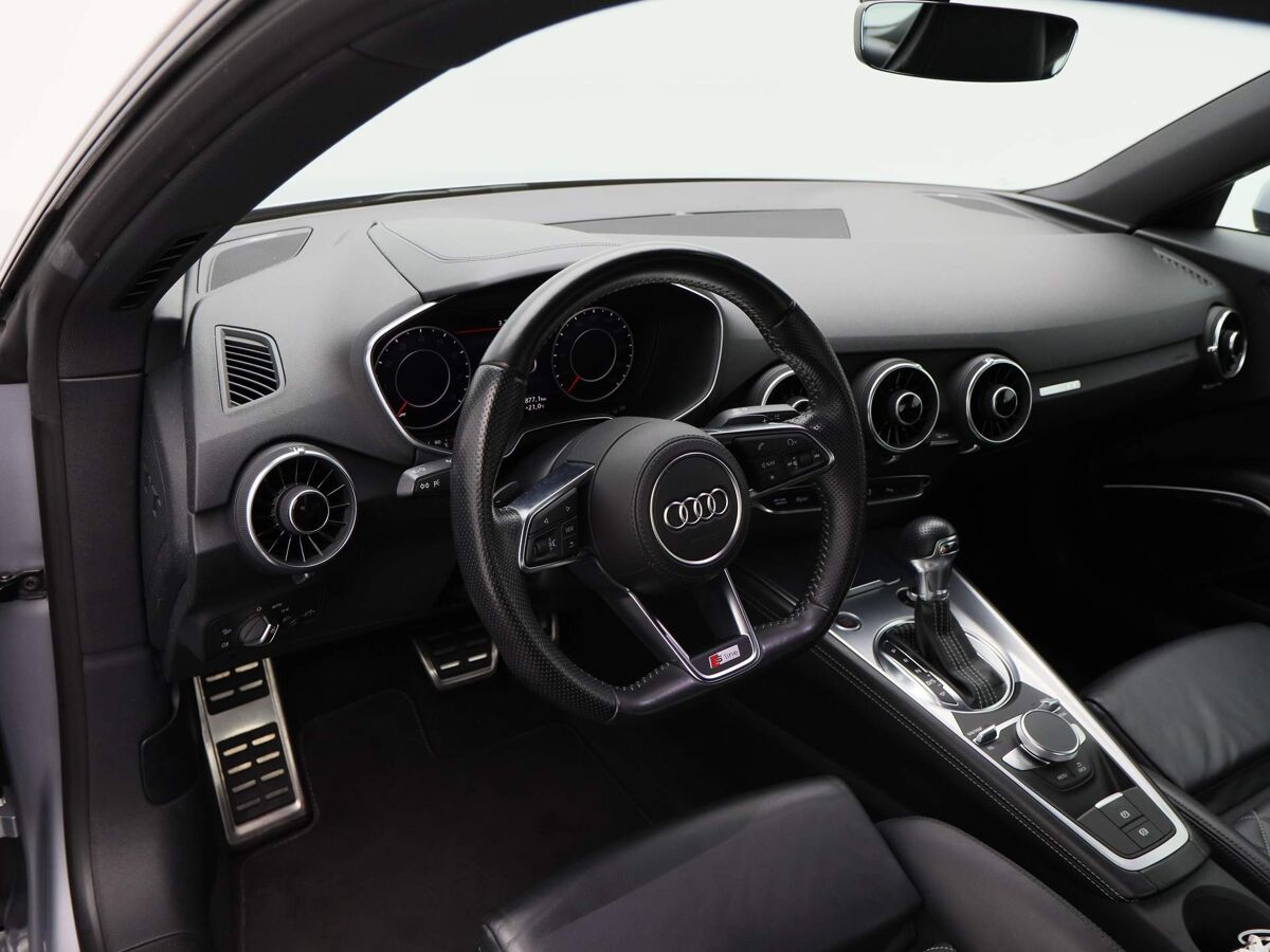 Audi TT 1.8 TFSi 180 Pk S-Line | ECC | Navi | Cruise | B&O audio | Orig NL | 19 Inch RS Velgen