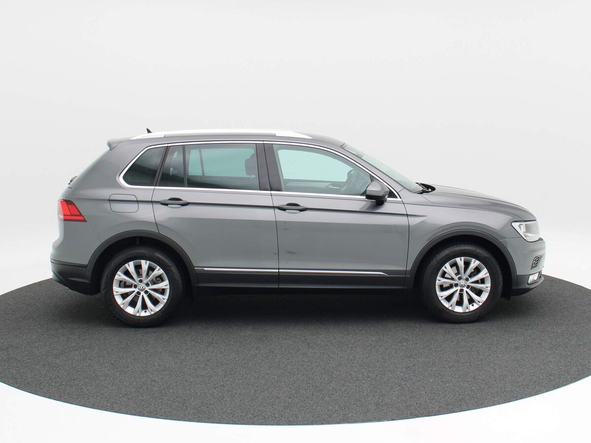 Volkswagen Tiguan 1.4 TSi 125 Pk Comfortline | Navi | ECC | Trekhaak | Cruise | 17 Inch | Parkeersensoren