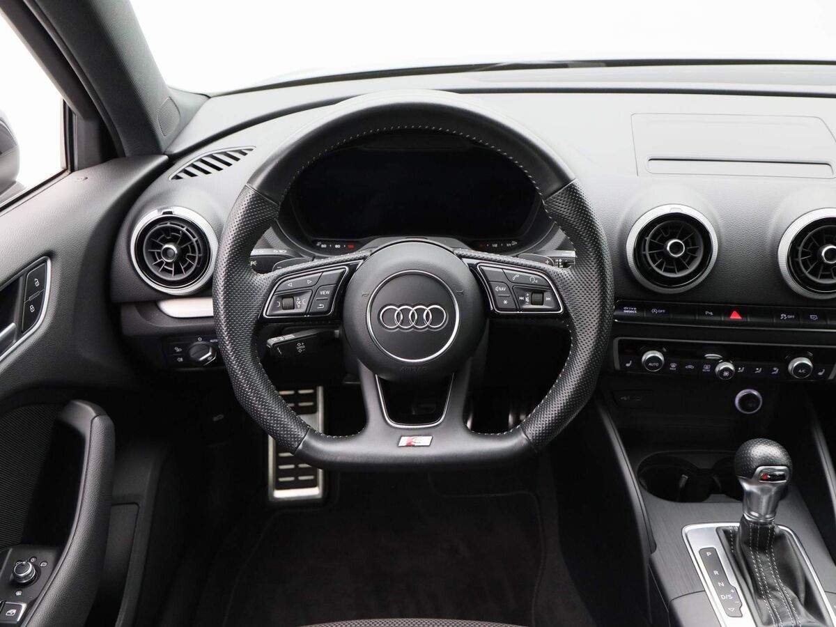 Audi A3 Sportback 35 TFSi 150 Pk S-Line | Navi | Full LED | 18 Inch | Camera | Virtual Cockpit | Stoelverwarming