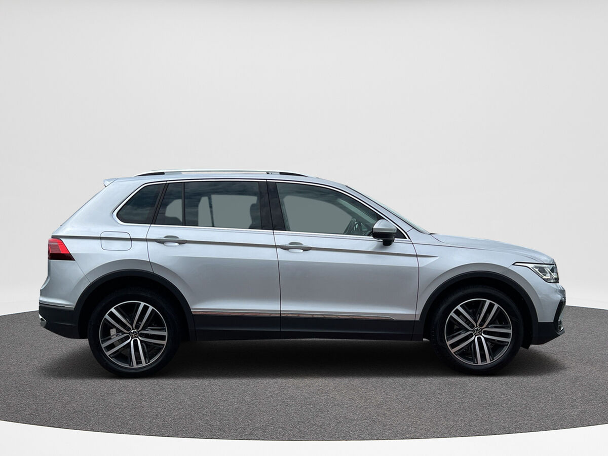 Volkswagen Tiguan 1.4 TSI 245 pk eHybrid | PHEV | Elegance | Pano Dak | Trekhaak | DCC |