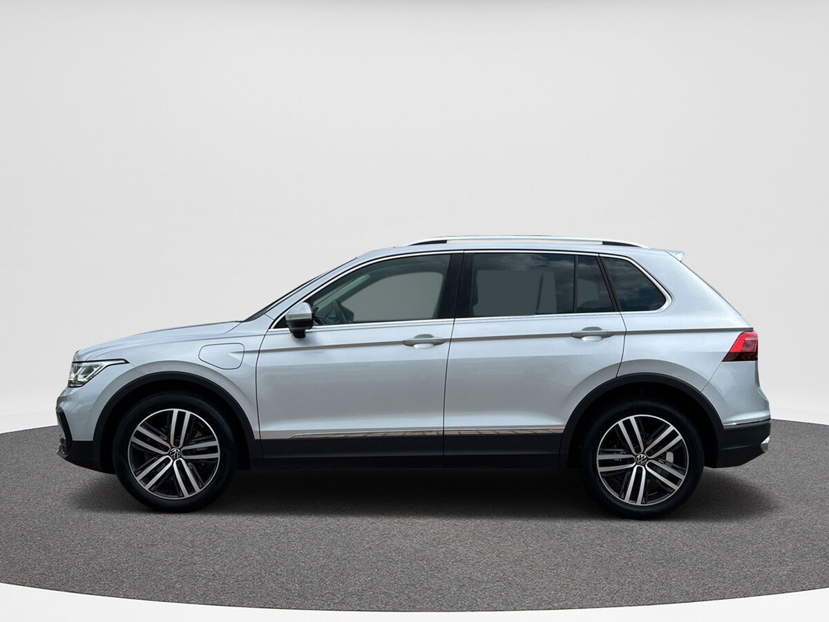 Volkswagen Tiguan 1.4 TSI 245 pk eHybrid | PHEV | Elegance | Pano Dak | Trekhaak | DCC |