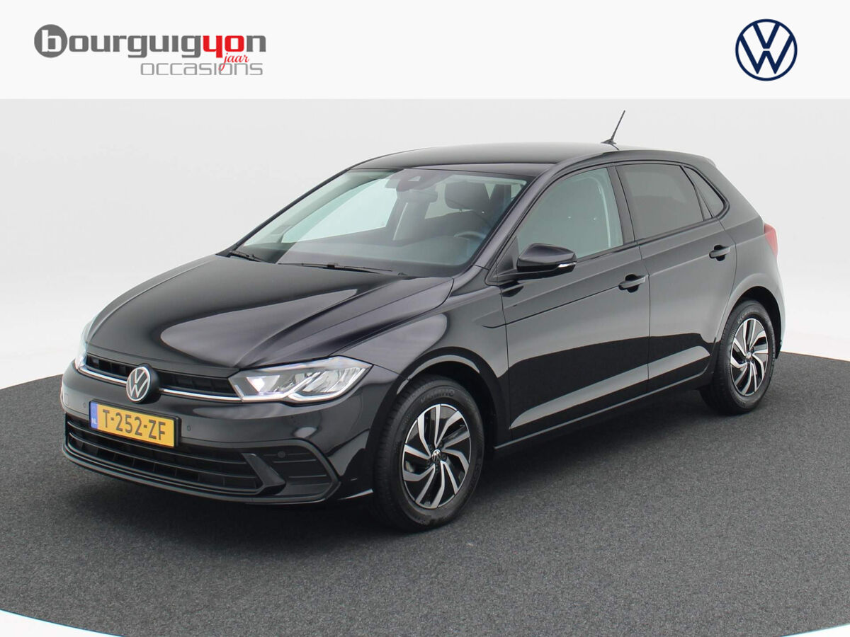 Volkswagen Polo 1.0 TSi DSG Life Business | Navi | Camera | Adaptive Cruise | 15 Inch | Stoelverwarming | Privacy Glass | 26.450 km!!