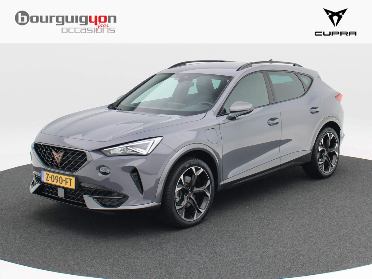 CUPRA Formentor 1.4 e-Hybrid 204 Pk DSG | Navi | Full LED | 19 Inch | Virtual Cockpit | Privacy Glass | 21.792 Km!!