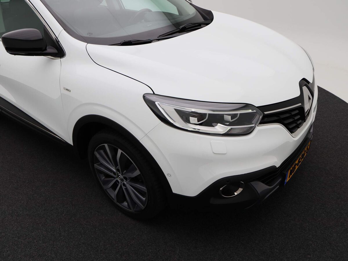 Renault Kadjar 1.2 TCe Automaat Bose | Navi | Panoramadak | 19 Inch | Trekhaak | Camera | Privacy Glass