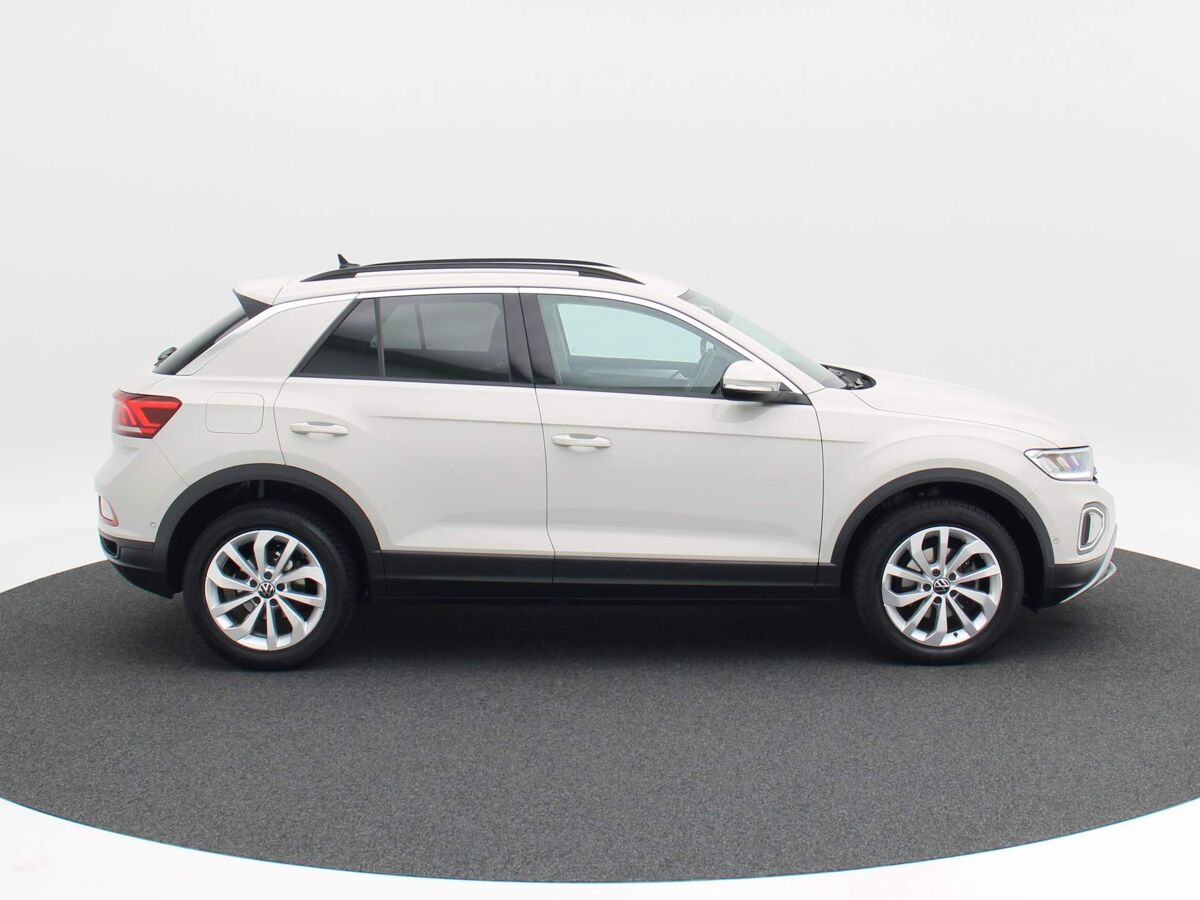 Volkswagen T-Roc 1.5 TSi Life Business | Carplay | LED | Adapt. cruise | 17 Inch | Parkeersensoren | 54.120 Km!!