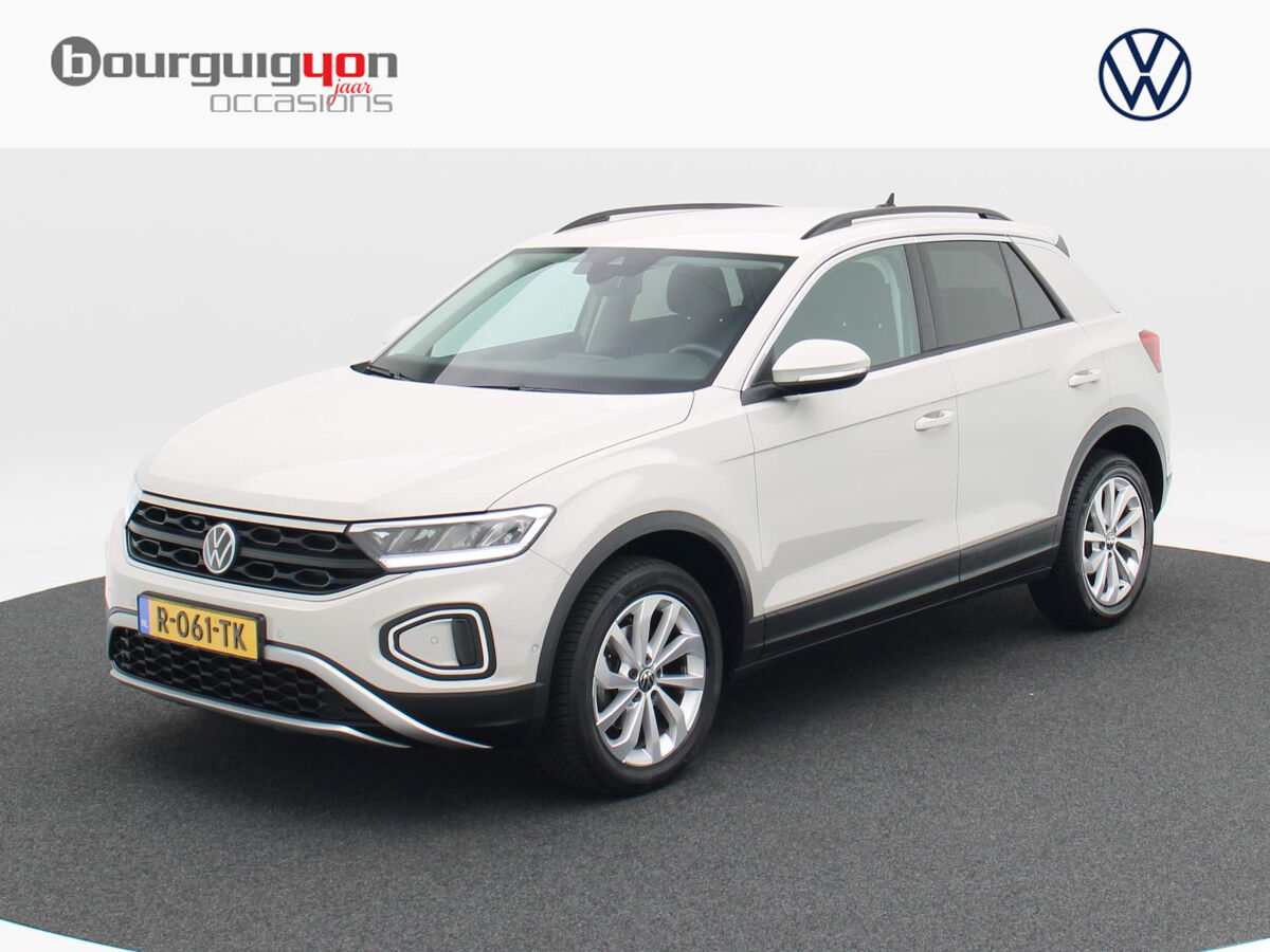 Volkswagen T-Roc 1.5 TSi Life Business | Carplay | LED | Adapt. cruise | 17 Inch | Parkeersensoren | 54.120 Km!!