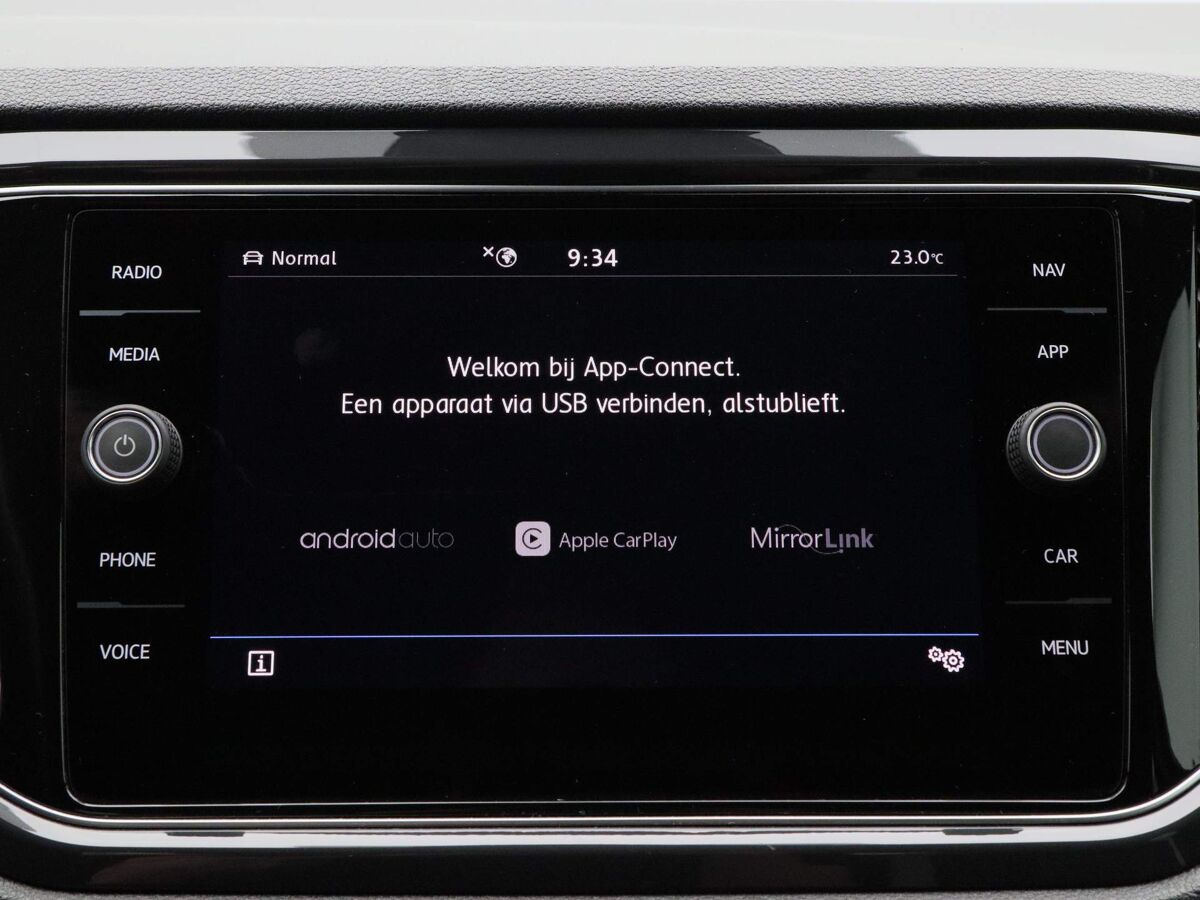 Volkswagen T-Roc 1.5 TSi 150 Pk DSG Sport | Carplay | Navi | Adaptive Cruise | Full LED | 17 Inch