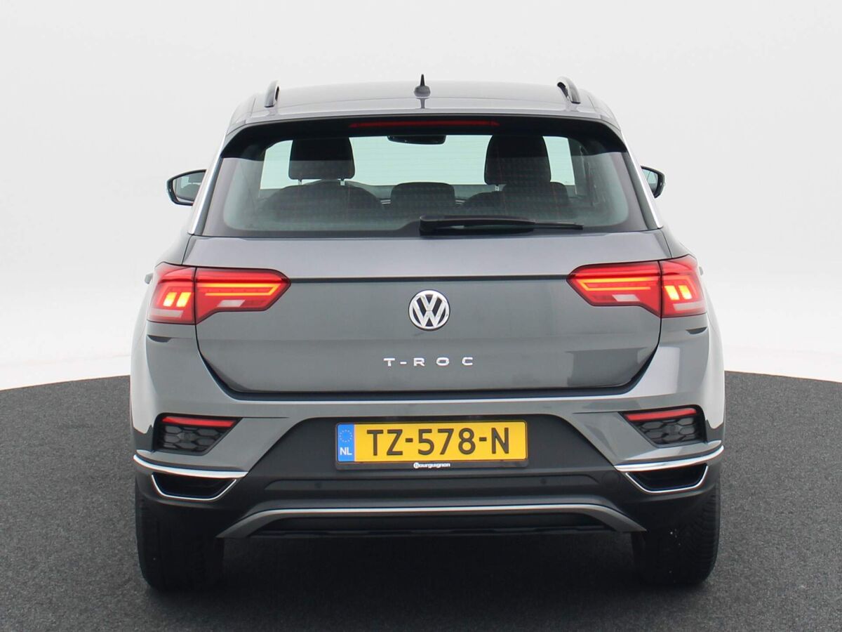 Volkswagen T-Roc 1.5 TSi 150 Pk DSG Style | Navi | ECC | 16 Inch | Parkeersensoren | Adaptive Cruise | 95.547 Km!!