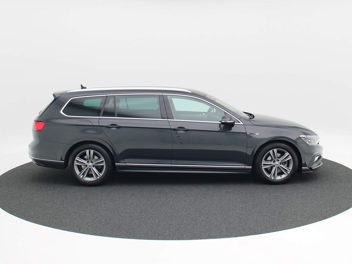 Volkswagen Passat Variant 1.5 TSi 150 Pk DSG R-Line | Navi | Full LED | 17 Inch | Alcantara | Adaptive Cruise | 84.400 Km!!