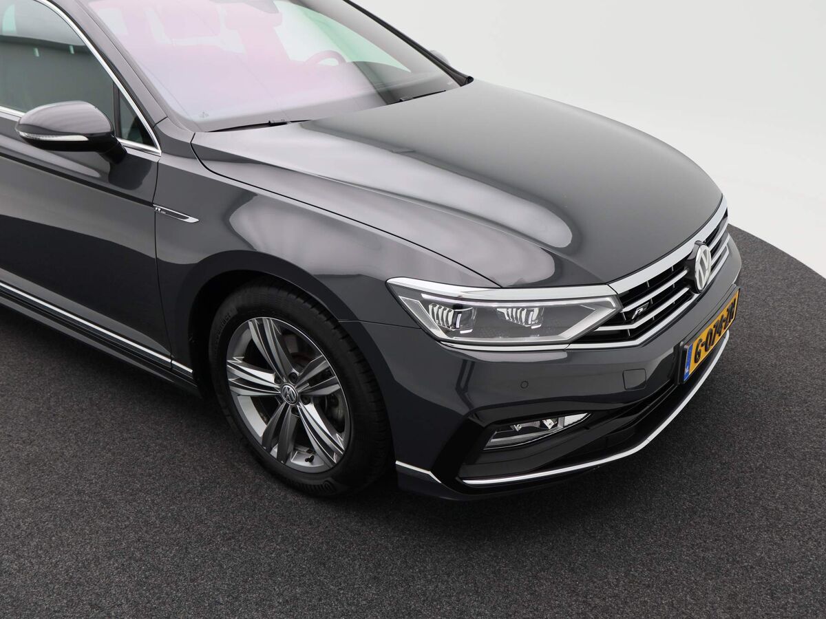 Volkswagen Passat Variant 1.5 TSi 150 Pk DSG R-Line | Navi | Full LED | 17 Inch | Alcantara | Adaptive Cruise | 84.400 Km!!