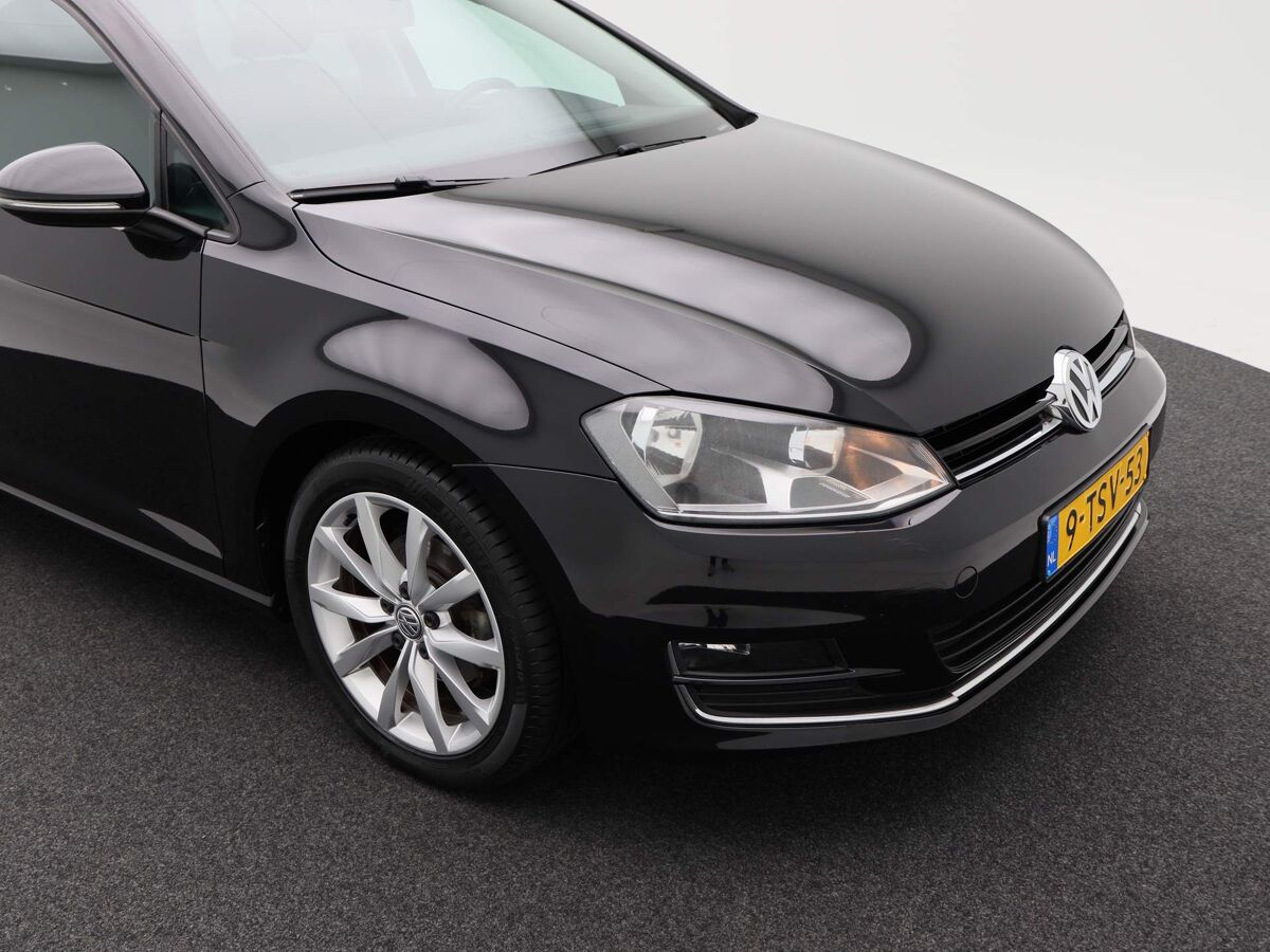 Volkswagen Golf 1.2 TSi DSG Highline | Cruise | Privacy glass | ECC | Bluetooth |