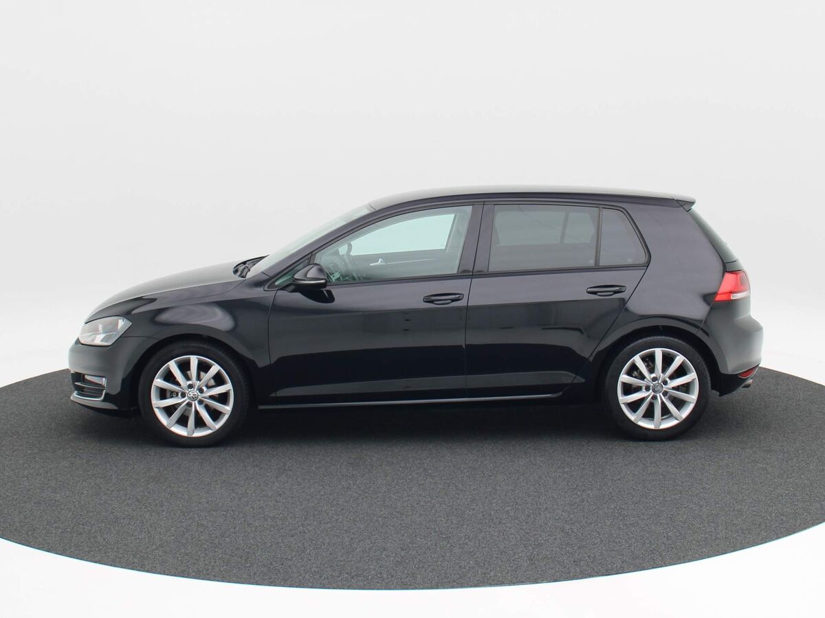 Volkswagen Golf 1.2 TSi DSG Highline | Cruise | Privacy glass | ECC | Bluetooth |