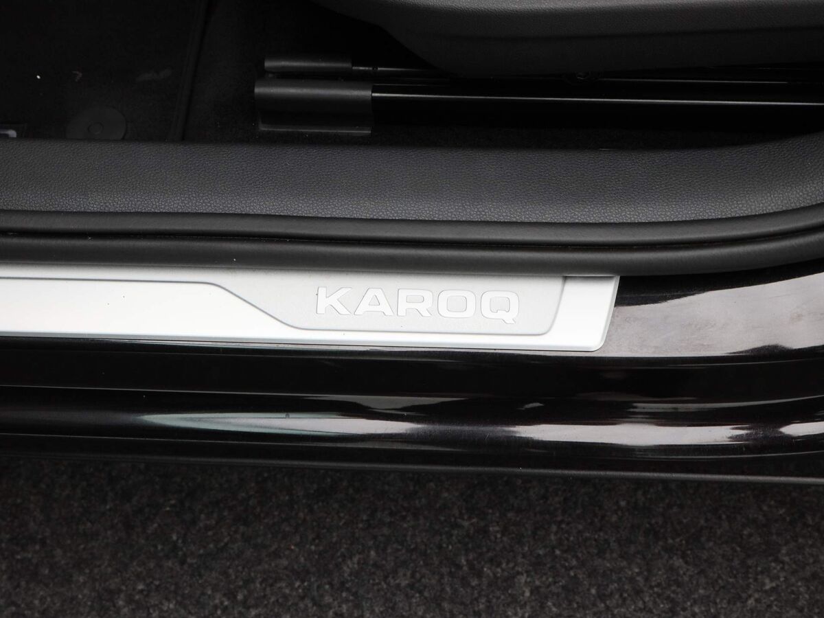 Škoda Karoq 1.5 TSi 150 Pk Business Edition | Adaptive cruise | ECC | Carplay | Achteruitrijcamera