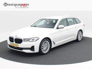 BMW 5-serie Touring 530e High Executive | Full LED | Head UP | Navi | Camera | Stoelverwarming | Leer | Elektrische stoelen met memory | 29.369km!!