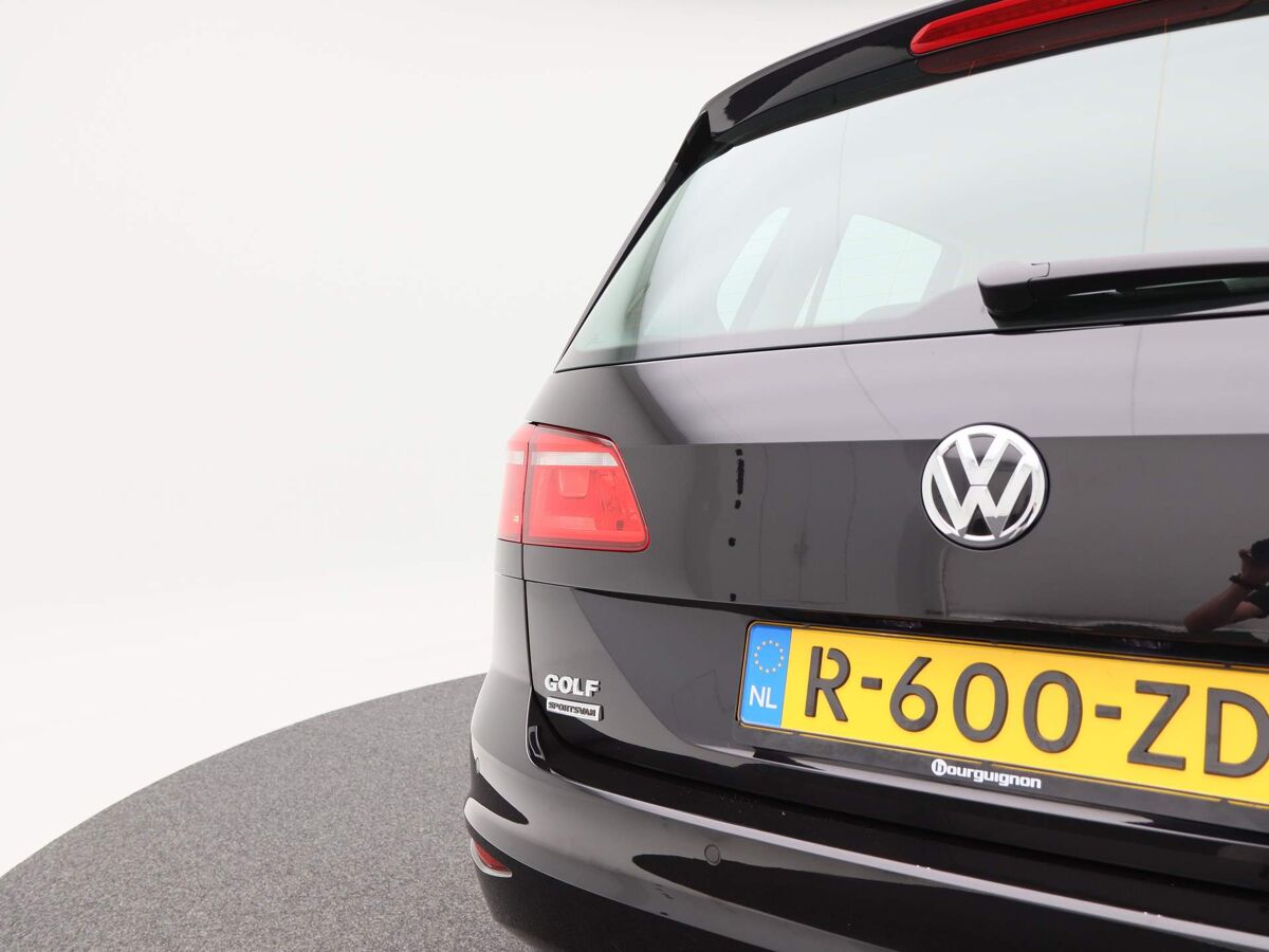 Volkswagen Golf Sportsvan 1.2 TSi 105 Pk DSG Comfortline Navi | Bluetooth | ECC | 16 Inch | Parkeersensoren | 110.452 Km!!