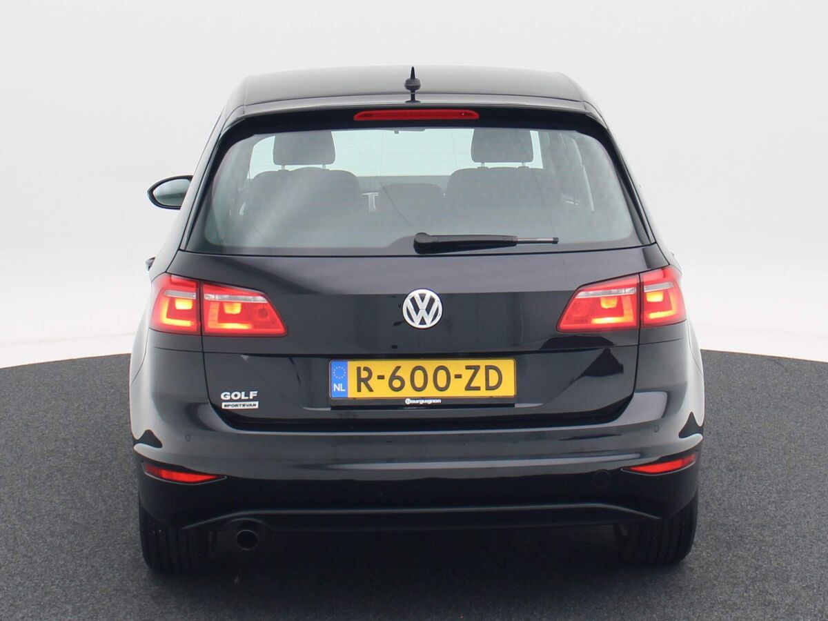 Volkswagen Golf Sportsvan 1.2 TSi 105 Pk DSG Comfortline Navi | Bluetooth | ECC | 16 Inch | Parkeersensoren | 110.452 Km!!