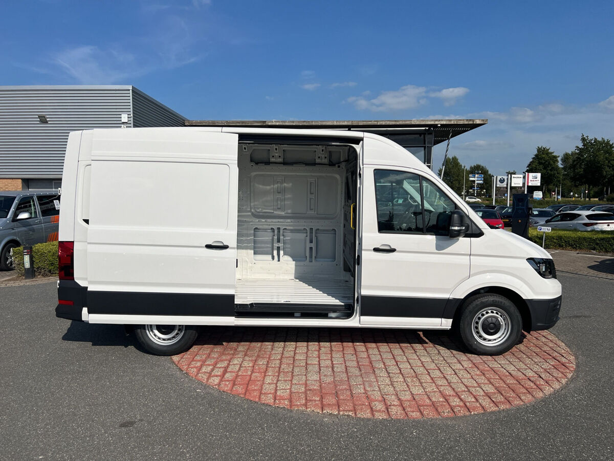 VW-Bedrijfswagens Crafter 35 2.0 TDI 140 pk H6 L3H3 | Airco | ERGO | A-Camera | App Connect | Navi via App | PDC |