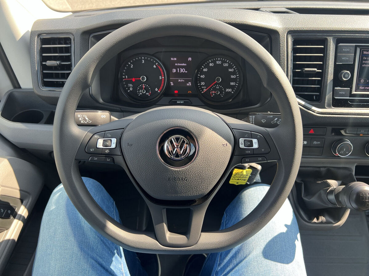 VW-Bedrijfswagens Crafter 35 2.0 TDI 140 pk H6 L3H3 | Airco | ERGO | A-Camera | App Connect | Navi via App | PDC |