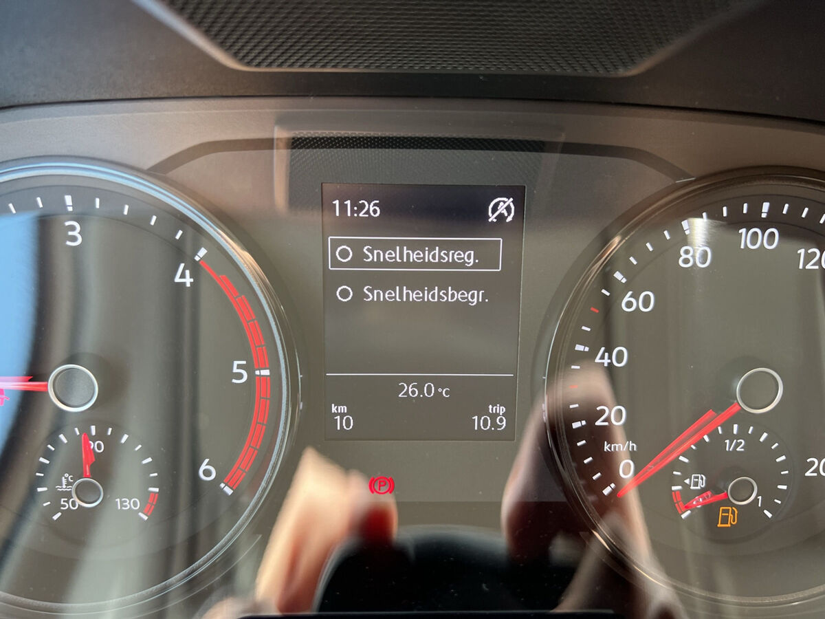 VW-Bedrijfswagens Crafter 35 2.0 TDI 140 pk H6 L3H3 | Airco | ERGO | App Connect | Navi via App | PDC |