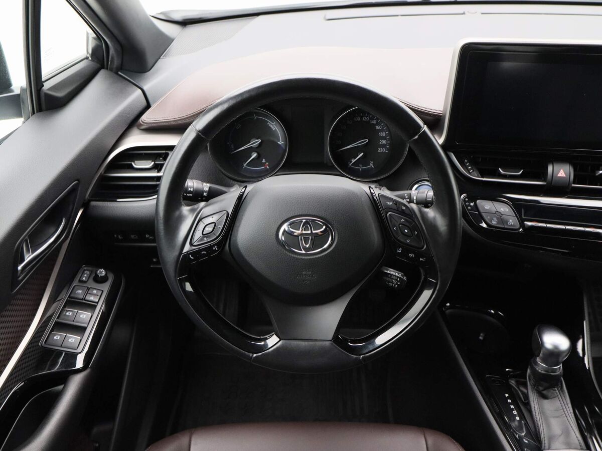 Toyota C-HR 1.8 Hybrid Executive | Navi | Cruise | 18 Inch | Camera | Privacy Glass | 90.908 Km!!