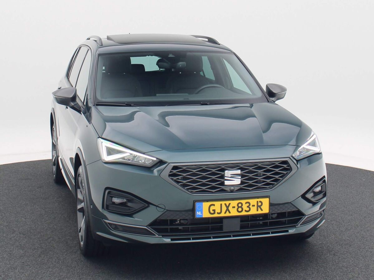 SEAT Tarraco 1.4 TSi 245 Pk DSG e-Hybrid PHEV FR Business | Leder | Panoramadak | 20 Inch | Trekhaak | Camera | 33.928 Km!!