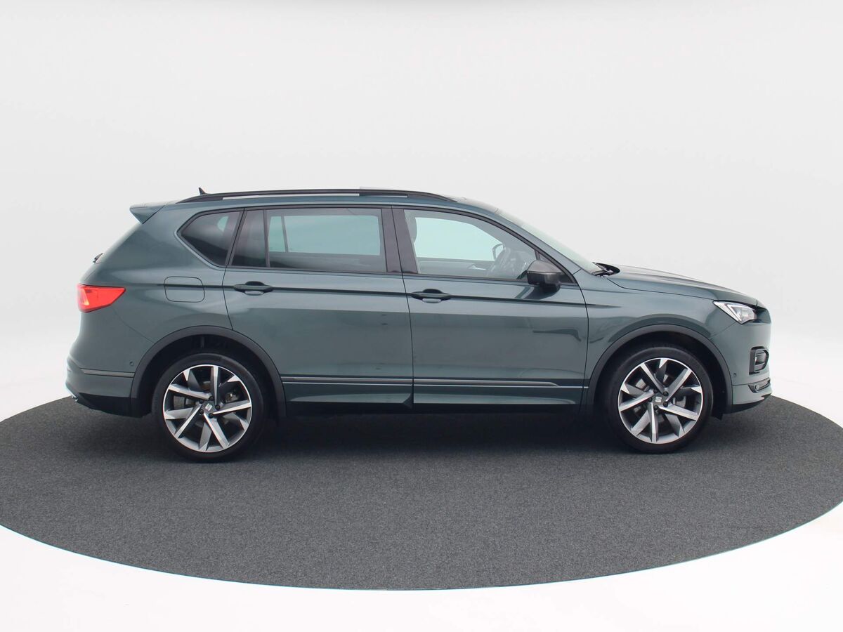 SEAT Tarraco 1.4 TSi 245 Pk DSG e-Hybrid PHEV FR Business | Leder | Panoramadak | 20 Inch | Trekhaak | Camera | 33.928 Km!!