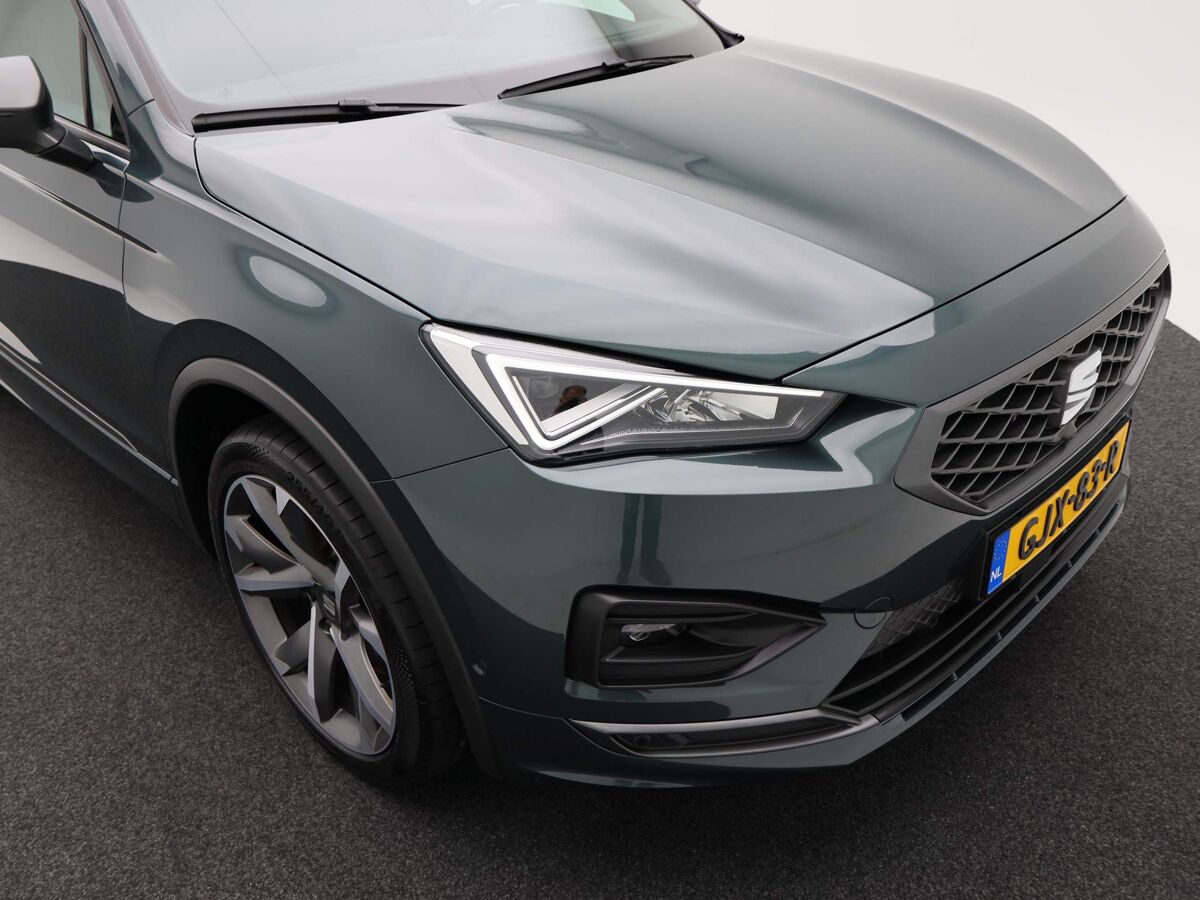 SEAT Tarraco 1.4 TSi 245 Pk DSG e-Hybrid PHEV FR Business | Leder | Panoramadak | 20 Inch | Trekhaak | Camera | 33.928 Km!!