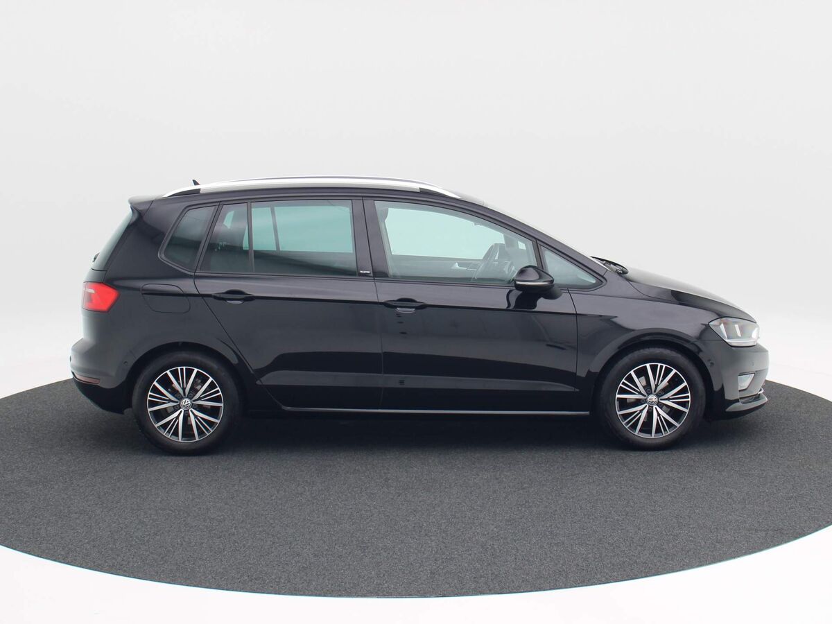 Volkswagen Golf Sportsvan 1.2 TSi Business Edition | Trekhaak | Adap. Cruise | Stoel Verw. | Navi | Bluetooth