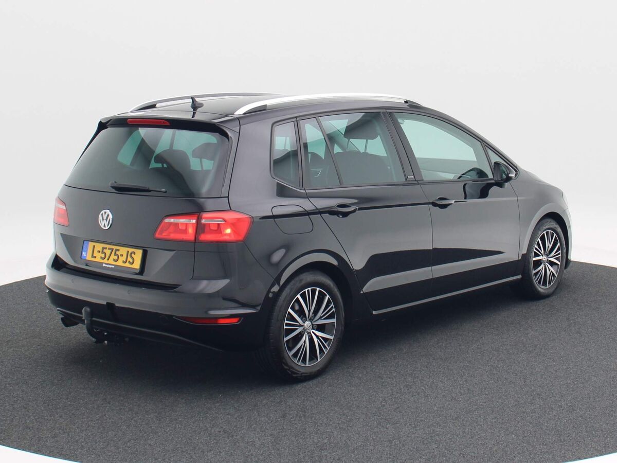 Volkswagen Golf Sportsvan 1.2 TSi Business Edition | Trekhaak | Adap. Cruise | Stoel Verw. | Navi | Bluetooth