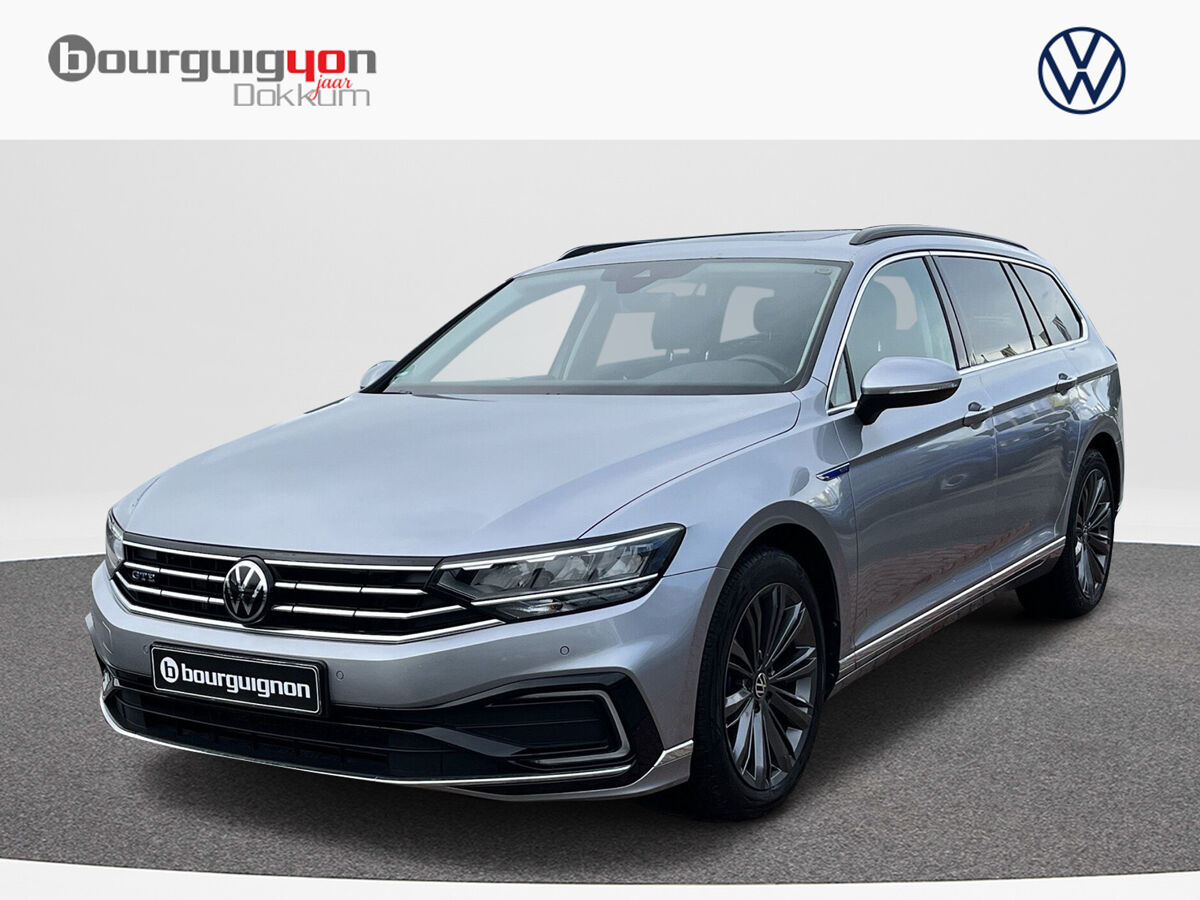 Volkswagen Passat Variant 1.4 TSI PHEV GTE 218 pk | Pano Dak | Trekhaak | ERGO Massage | A-Camera |