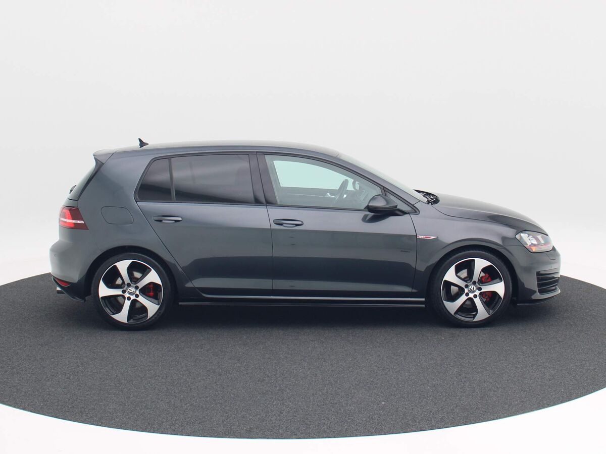 Volkswagen Golf 2.0 TSI GTi 300 Pk DSG | Xenon | 18 Inch | Navi | Privacy Glass | Stoelverwarming