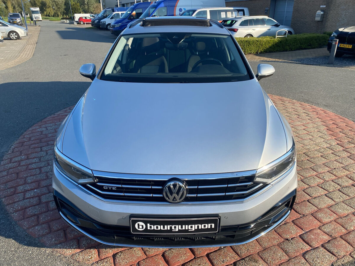 Volkswagen Passat Variant 1.4 TSI 218 pk PHEV GTE Business | Pano Dak | ERGO Massage | Camera |