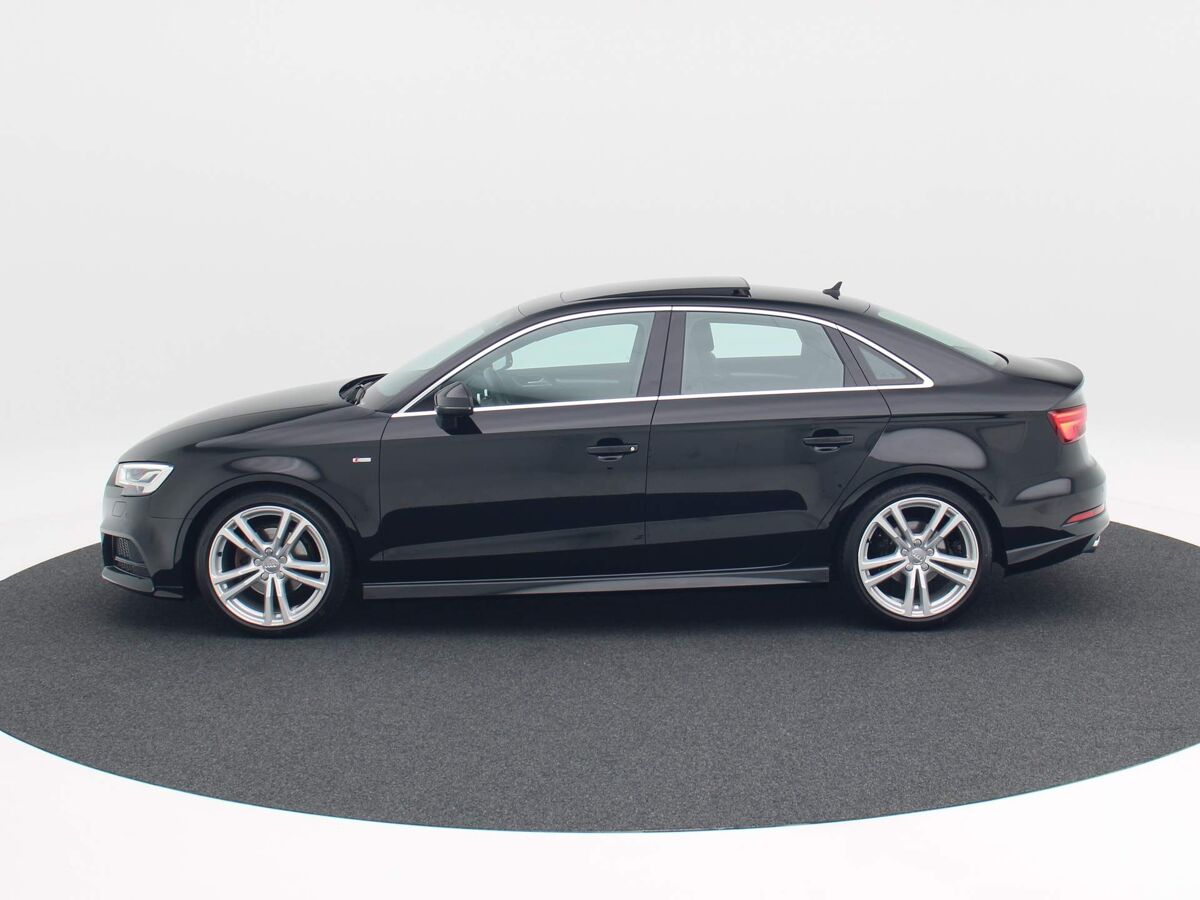 Audi A3 Limousine 35 TFSi 150 Pk S-Line | B&O | Panorama | 18 Inch | Navi | Full LED | 79.108 Km!!