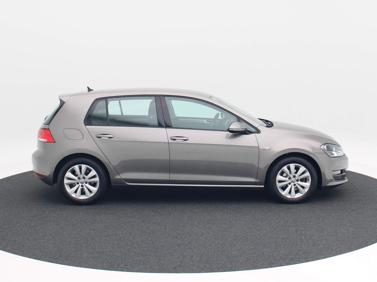 Volkswagen Golf 1.0 TSi 115 Pk DSG Comfortline | Cruise Controle | 16 Inch | Parkeersensoren V+A | Trekhaak | 64.355 Km!!