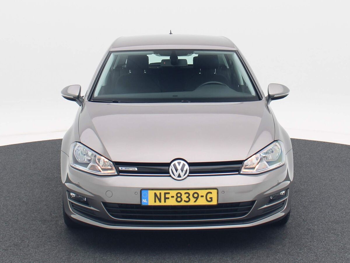 Volkswagen Golf 1.0 TSi 115 Pk DSG Comfortline | Cruise Controle | 16 Inch | Parkeersensoren V+A | Trekhaak | 64.355 Km!!