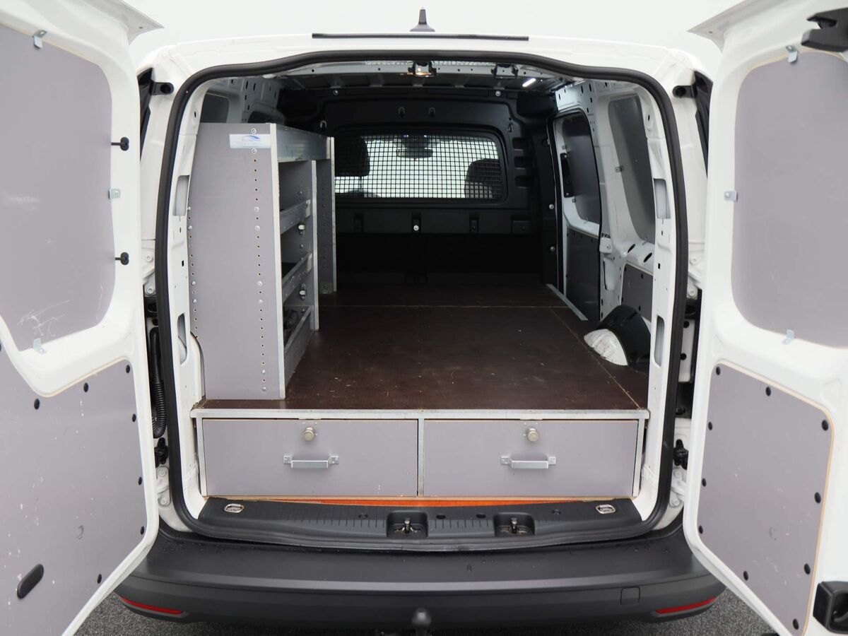 VW-Bedrijfswagens Caddy Cargo Maxi 2.0 TDi Economy Business | Trekhaak | Carplay | ECC | 16 Inch