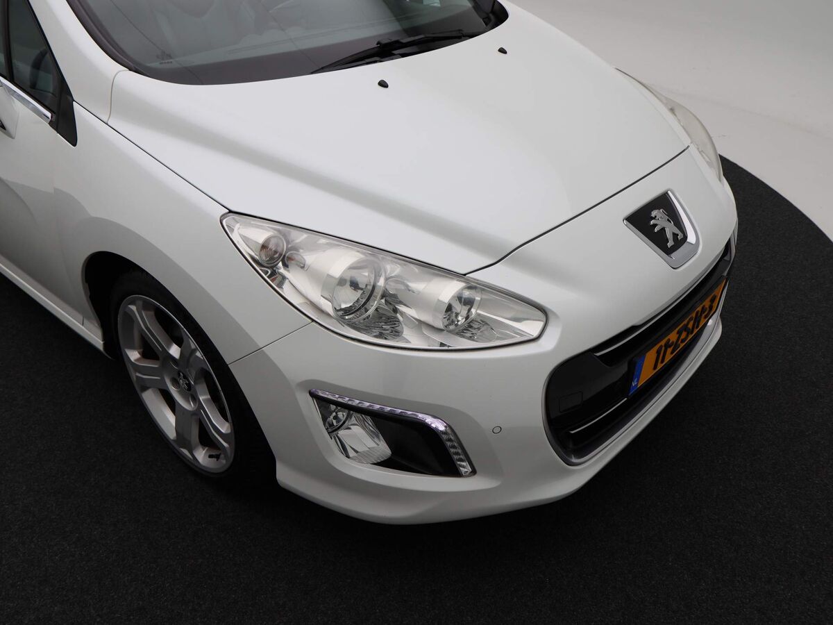 Peugeot 308 CC 1.6 Féline | Leder | Sportstoelen | 18 Inch | Parkeersensoren | 123.605 Km!!