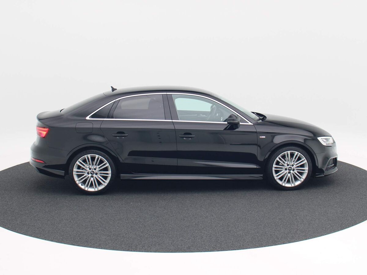 Audi A3 Limousine 30 TFSi 115 Pk S-Line | Navi | 18 Inch | Full LED | Cruise | 98.234 Km!!