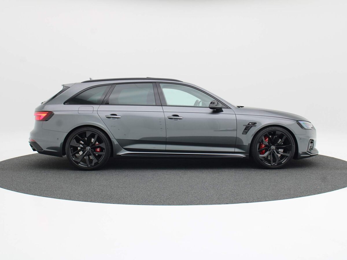 Audi RS4 Avant 2.9 TFSI RS4 quattro | 360° cam | B&O | Elek. Panorama | Massage