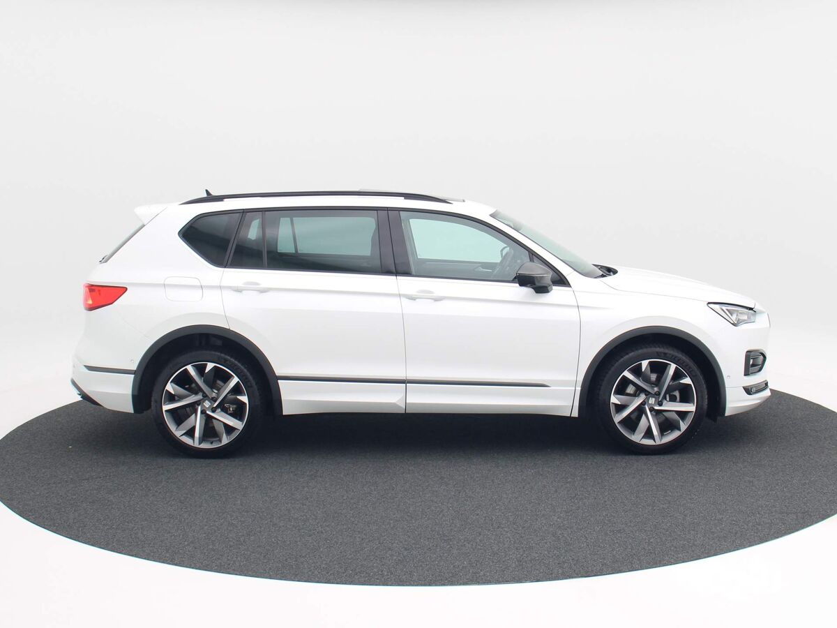 SEAT Tarraco 1.4 TSi 245 Pk DSG e-Hybrid PHEV FR | Navi | Full LED | Panoramadak | 20 Inch | Elek. Achterklep | 68.773 Km!!