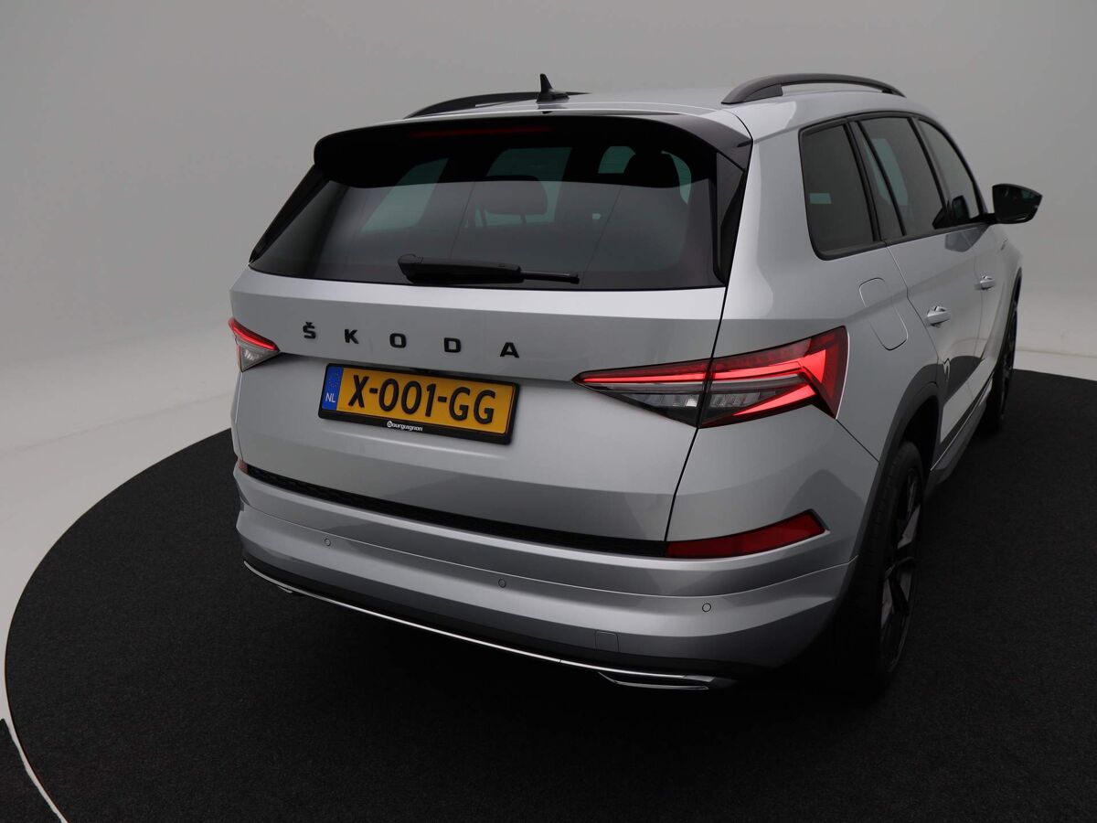 Škoda Kodiaq 1.5 TSi 150 Pk DSG Sportline Business | 20 Inch | Trekhaak | Camera | Stoelverwarming | 26.744 Km!!