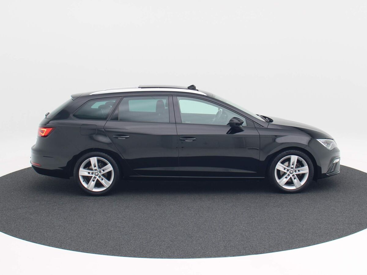 SEAT Leon ST 1.5 TSi 130 Pk FR Ultimate Edition | Panoramadak | Full LED | 17 Inch | Camera | Beats Audio | 84.982 Km!!